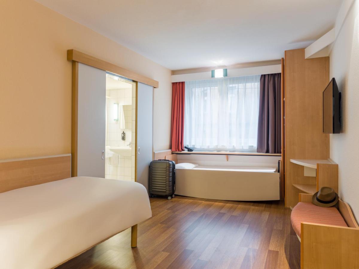 Ibis Stuttgart Centrum Luaran gambar