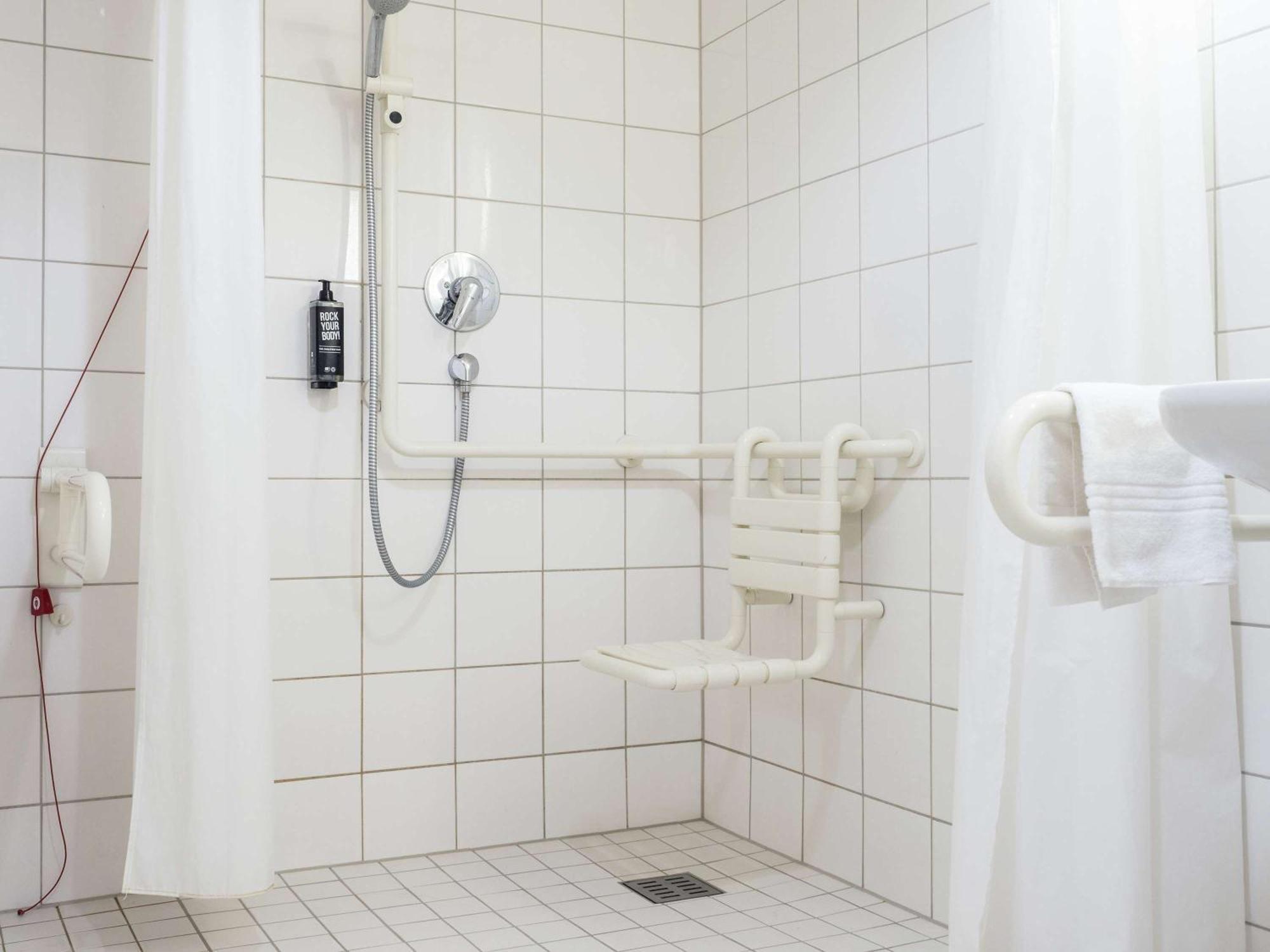 Ibis Stuttgart Centrum Luaran gambar