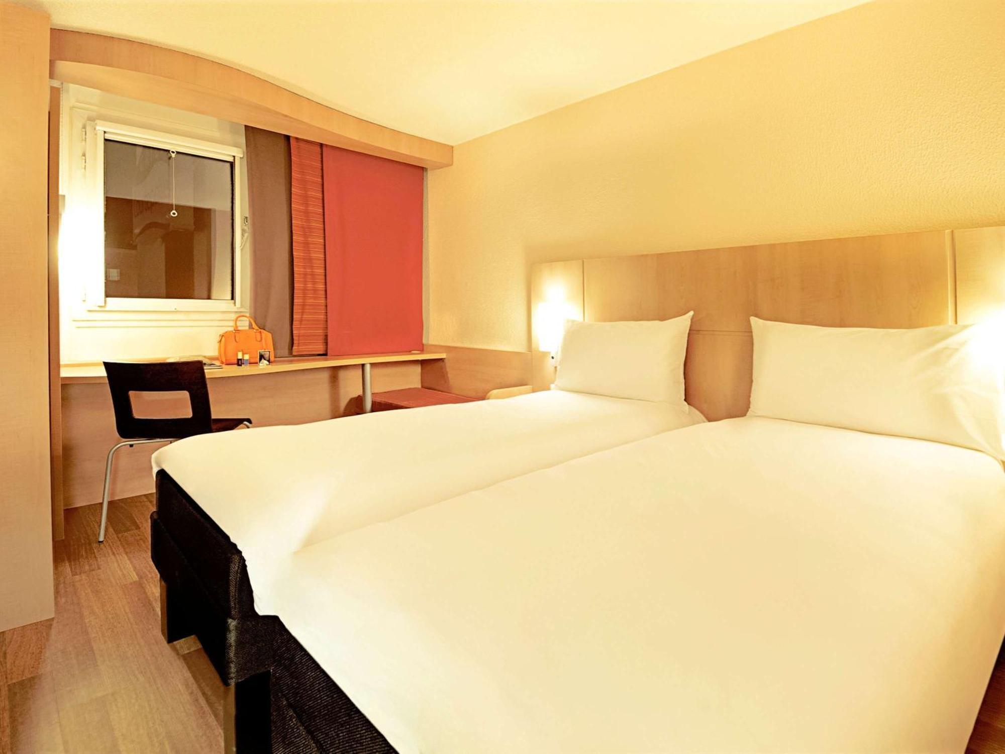 Ibis Stuttgart Centrum Luaran gambar