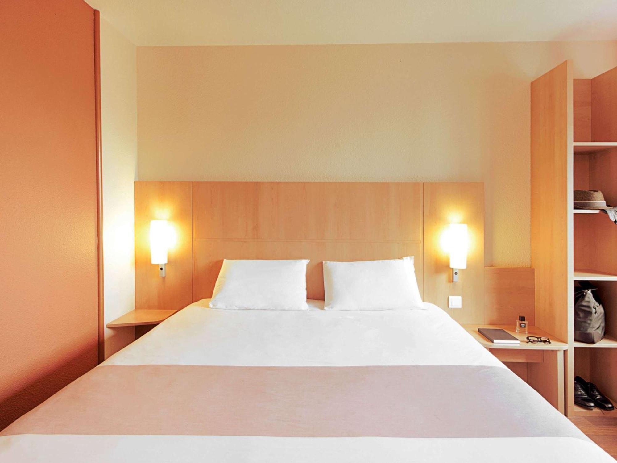 Ibis Stuttgart Centrum Luaran gambar