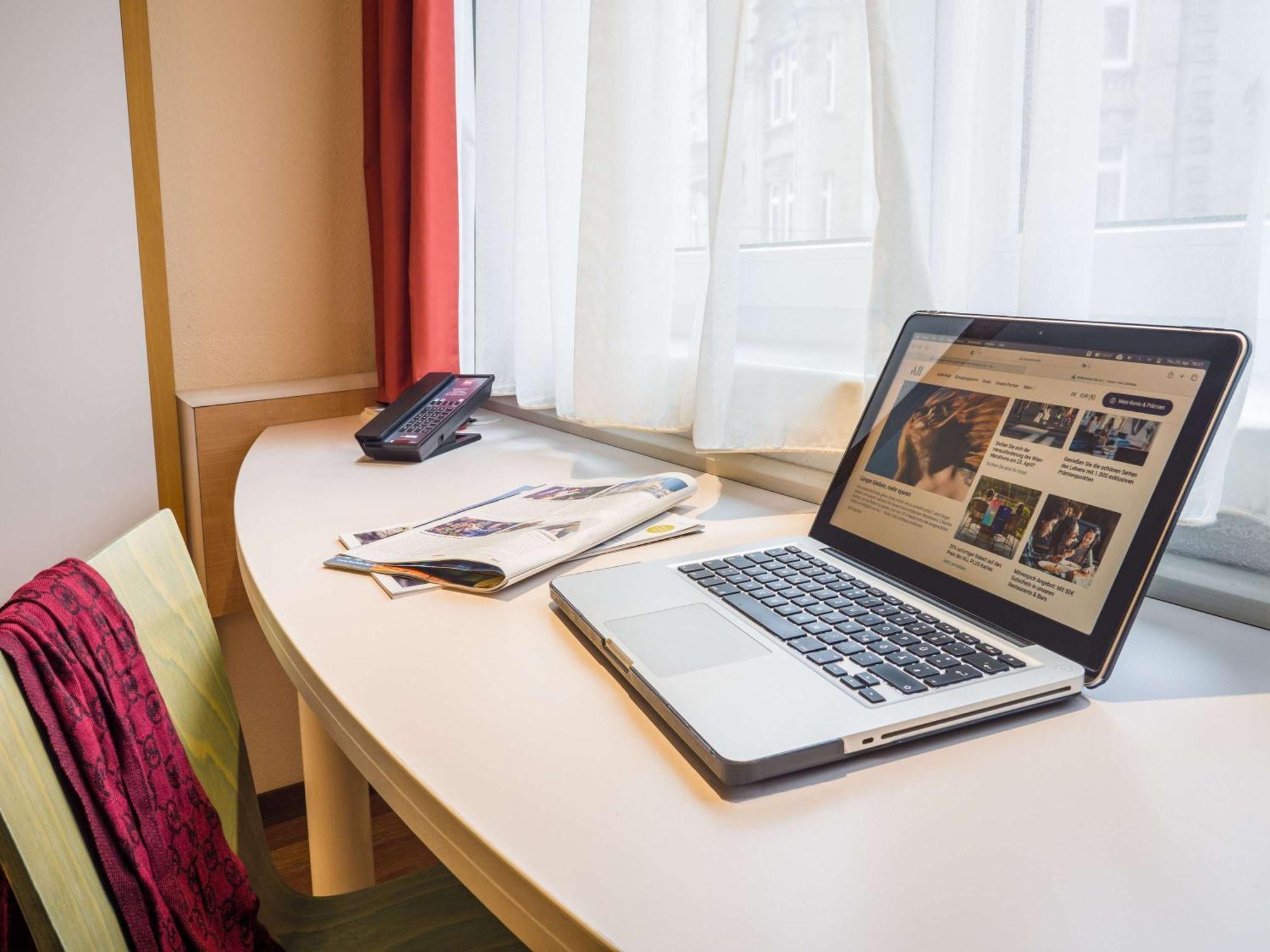 Ibis Stuttgart Centrum Luaran gambar